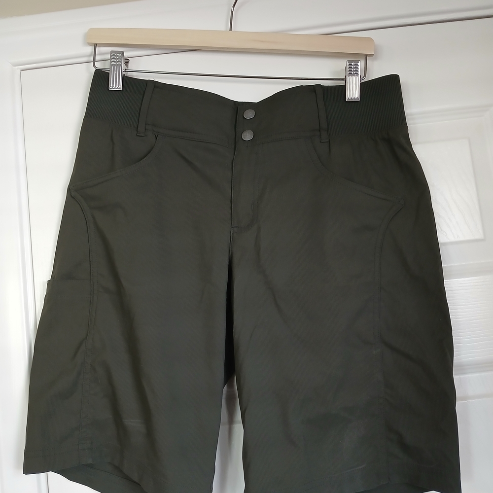 Title Nine Women's Dark Green Cargo Shorts